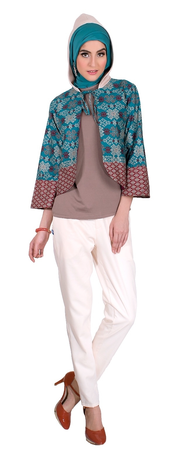 Model Bolero Batik Terbaik untuk Wanita Muslimah